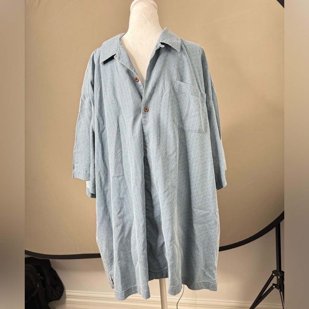 Tommy Bahama Men's 2XL Silk Blue Camp Shirt Short Sleeve